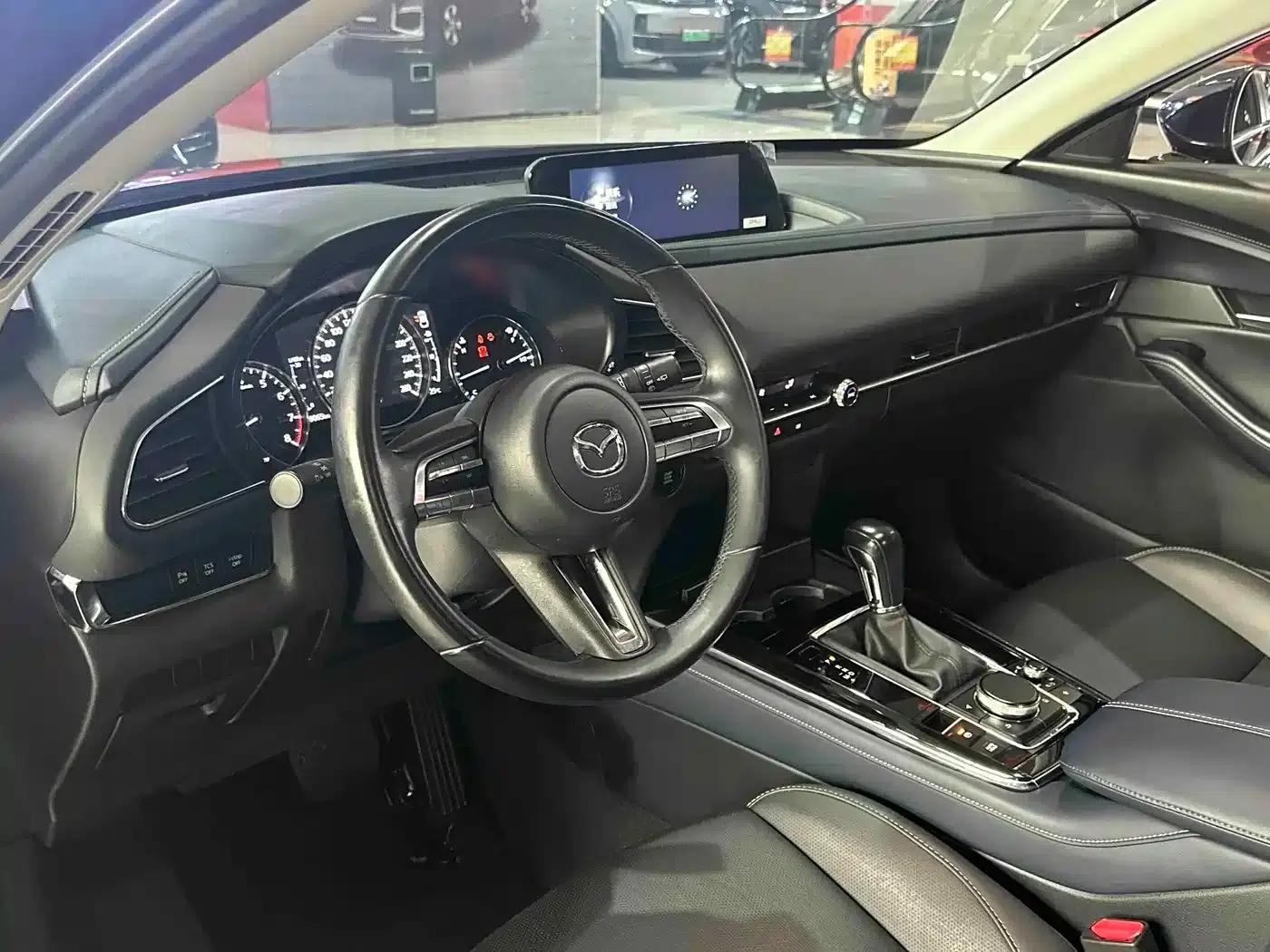 Mazda CX-30 2022 2.0L Automatic Elegance Edition — миниатюра 14