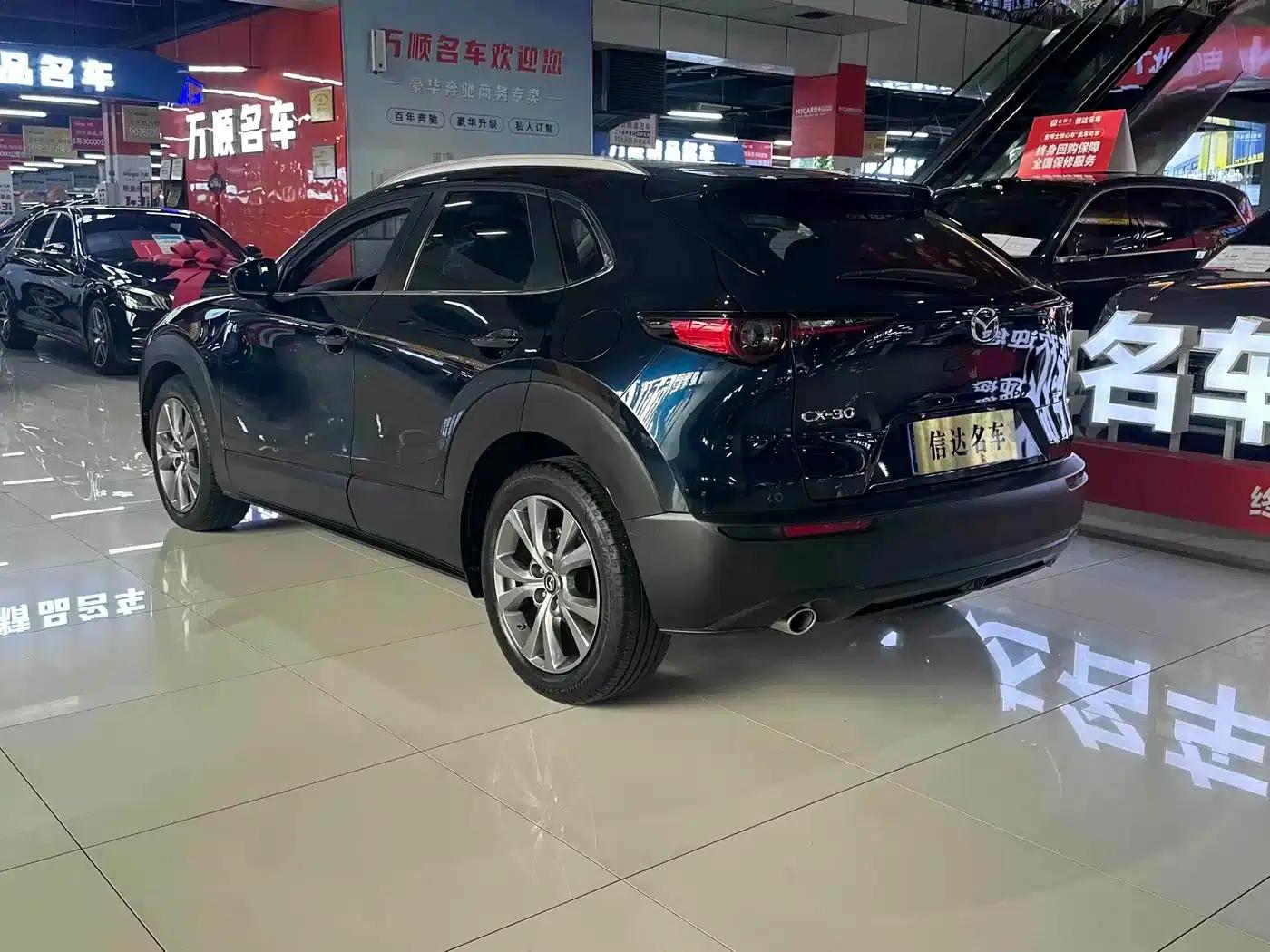 Mazda CX-30 2022 2.0L Automatic Elegance Edition — миниатюра 5