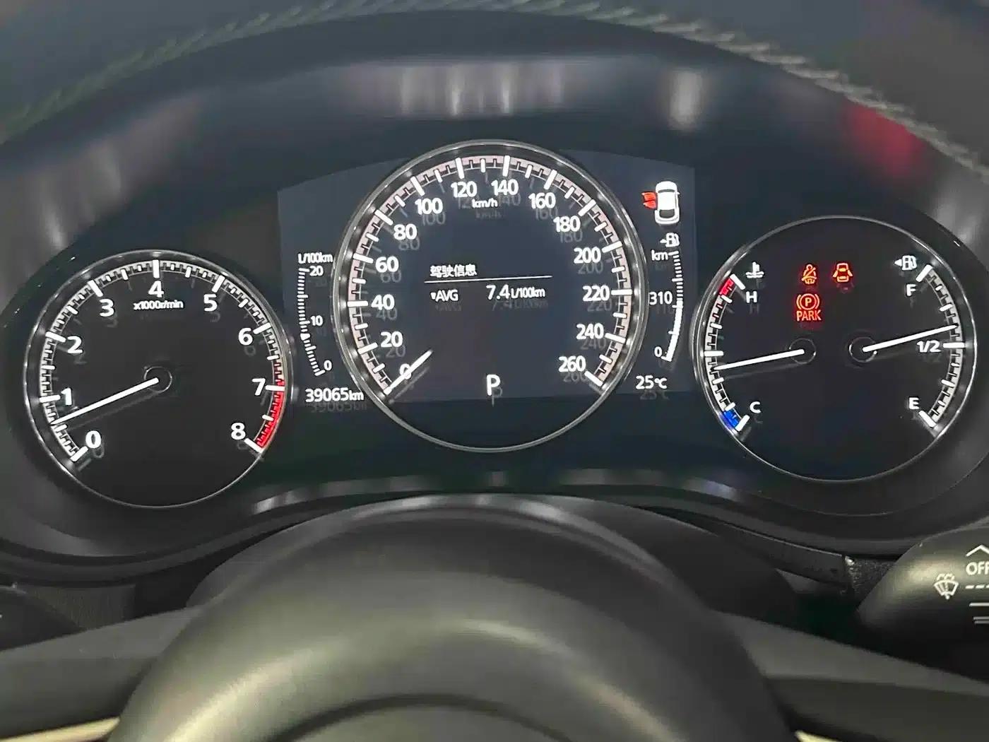 Mazda CX-30 2022 2.0L Automatic Elegance Edition — миниатюра 10