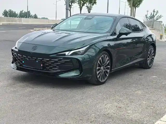 MG7 2023 1.5T DCT Elegant Edition