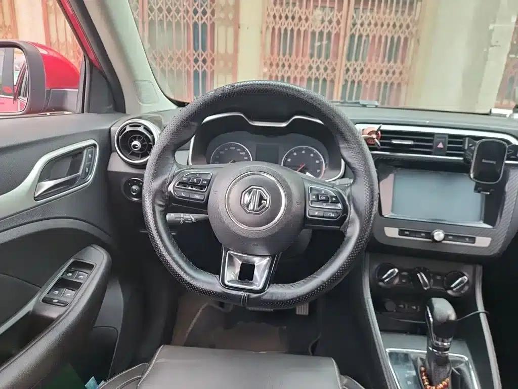 MG ZS 2017 1.5L Automatic Elite Edition — миниатюра 11