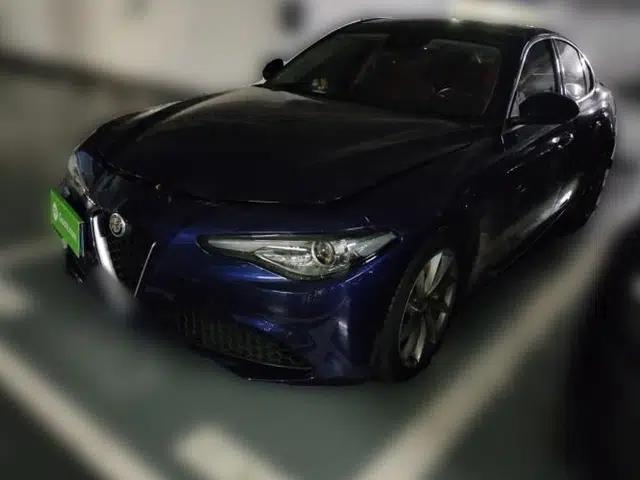 Alfa Romeo Giulia 2020 2.0T 280HP Luxury Edition
