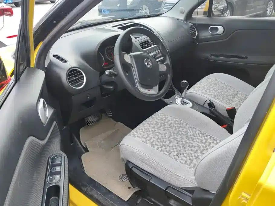 MG3 2014 1.5L AMT Elite Edition — миниатюра 9