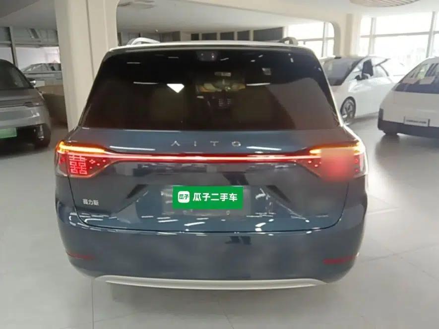 Hima AITO M9 2025 Extended-Range Ultra Version 52 kWh 6-Seater — миниатюра 5