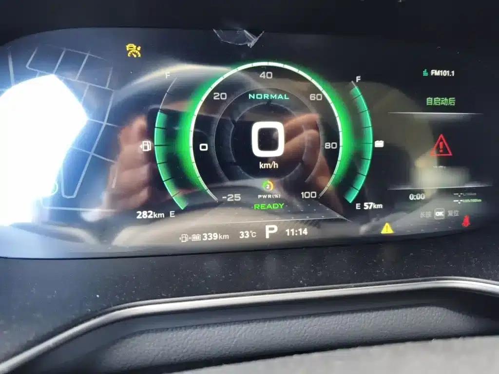 MG6 PHEV 2018 45T E-DRIVE Intelligent Hybrid PILOT Super Internet Edition — миниатюра 4