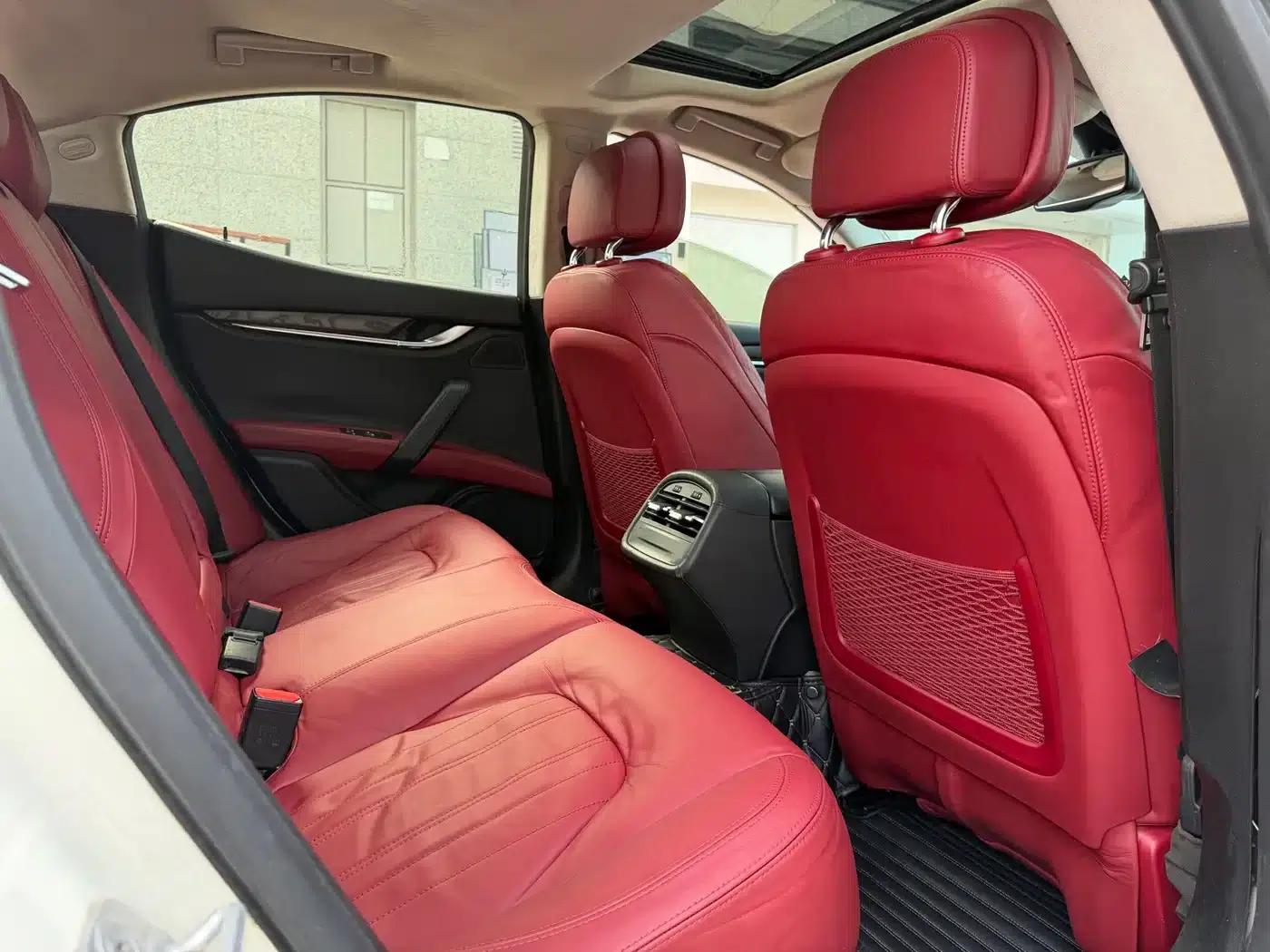 2014 Ghibli 3.0T Standard Edition — миниатюра 10