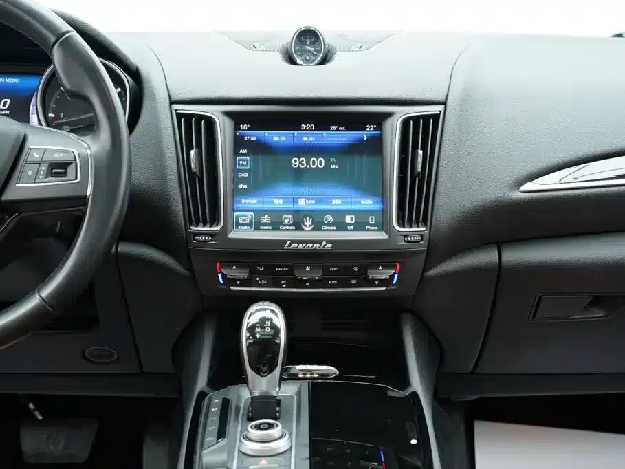 2017 Levante 3.0T Diesel European Spec — миниатюра 19
