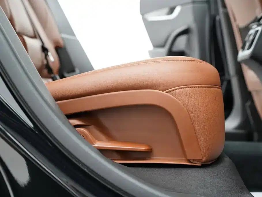 2017 Levante 3.0T Diesel European Spec — миниатюра 28