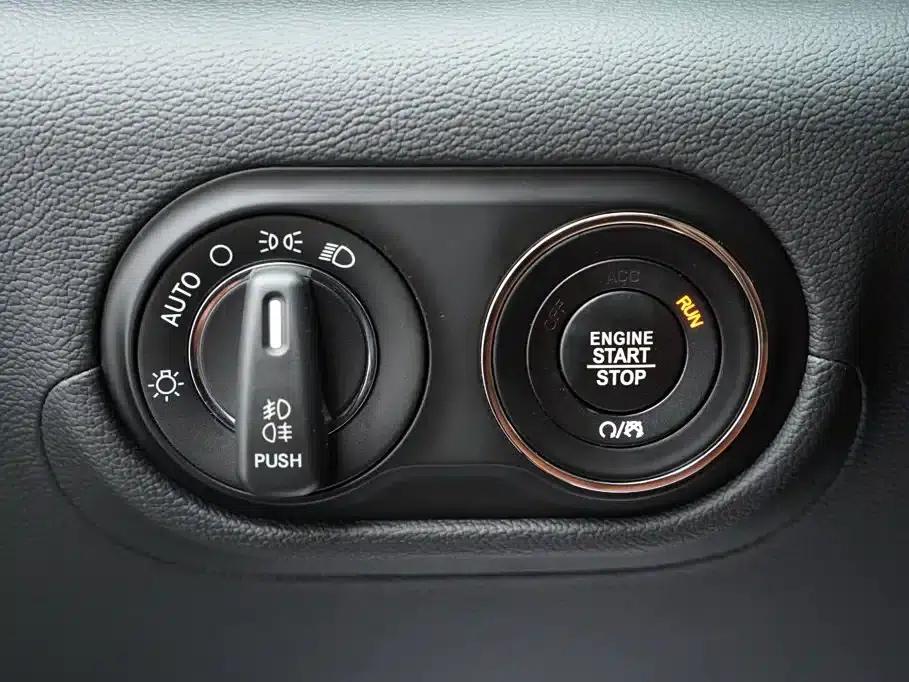 2017 Levante 3.0T Diesel European Spec — миниатюра 8