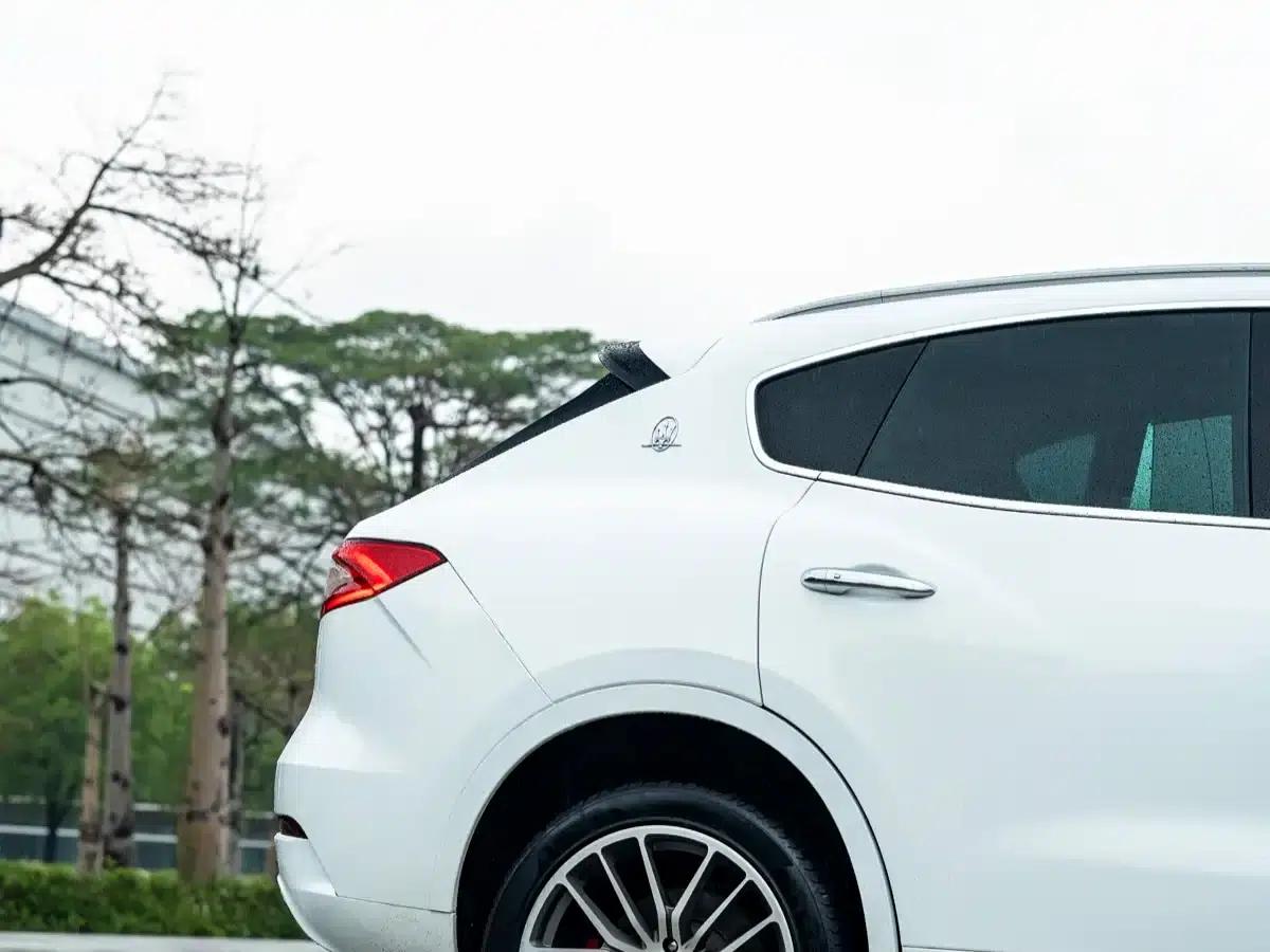 2016 Levante 3.0T Standard Edition — миниатюра 19