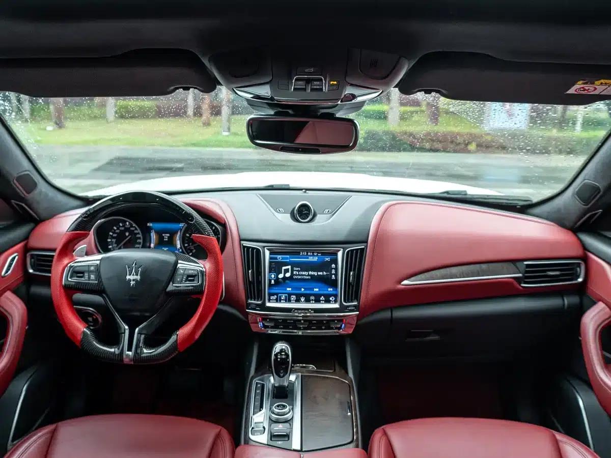 2016 Levante 3.0T Standard Edition — миниатюра 4