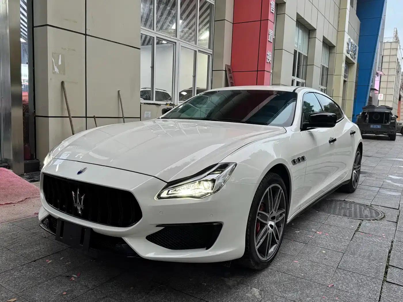 Presidential Edition 2015 3.0T Standard Edition — миниатюра 1