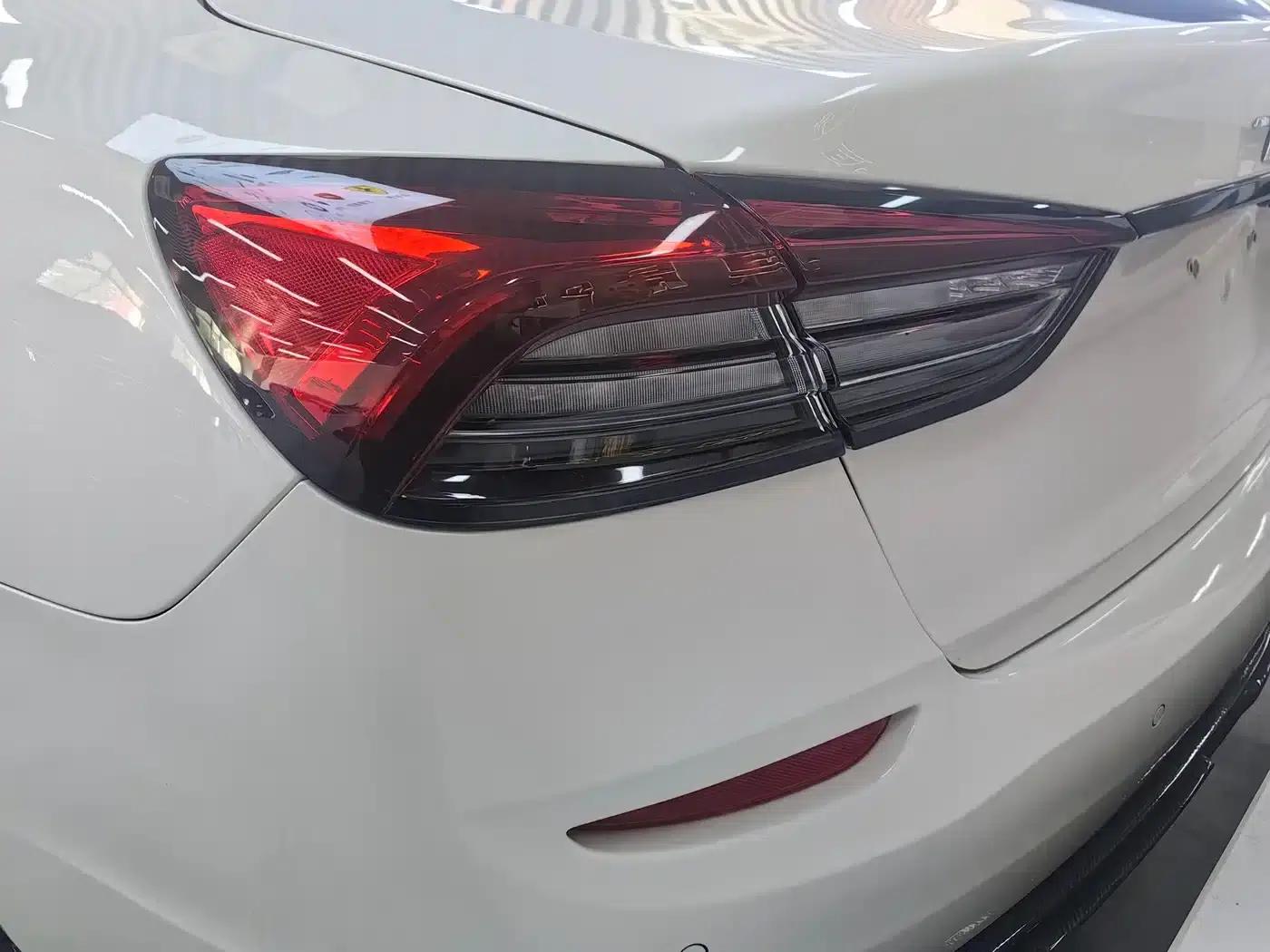 Presidential Edition 2015 3.0T Standard Edition — миниатюра 13