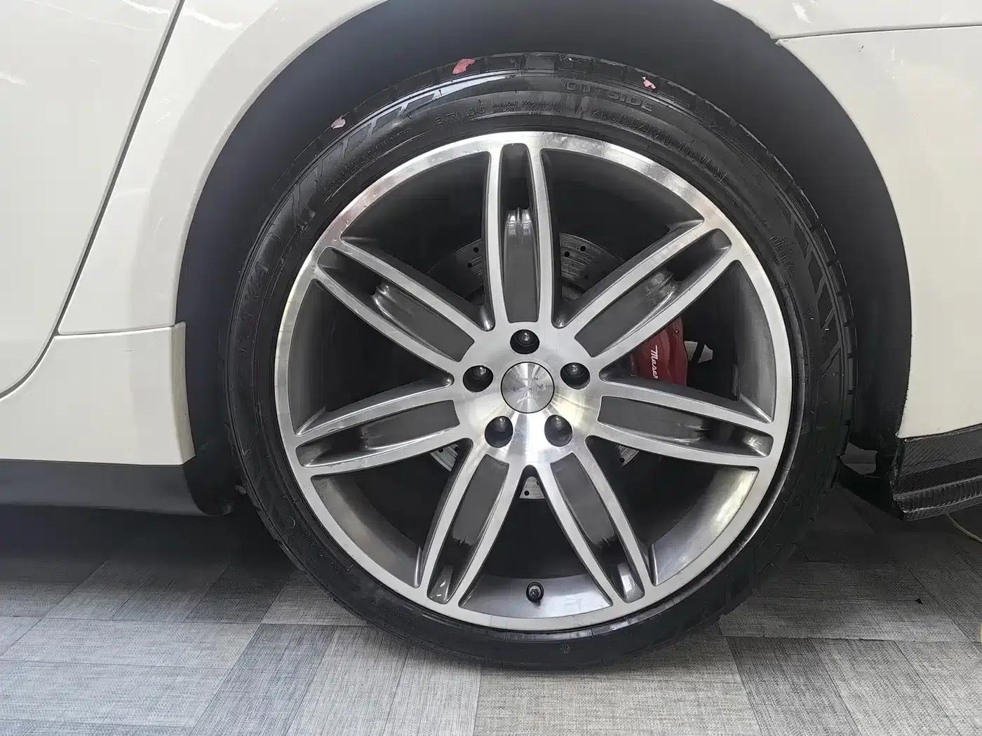 Presidential Edition 2015 3.0T Standard Edition — миниатюра 14