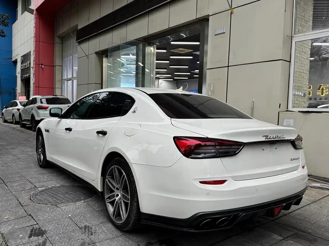 Presidential Edition 2015 3.0T Standard Edition — миниатюра 4
