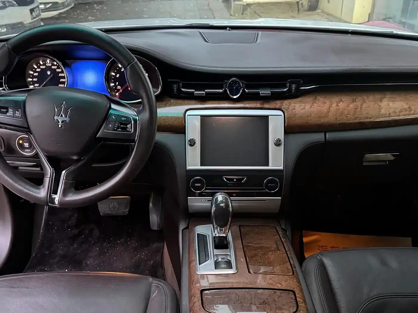 Presidential Edition 2015 3.0T Standard Edition — миниатюра 7