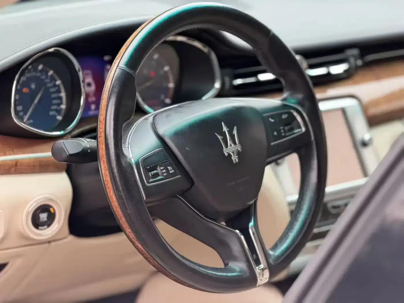 Presidential Edition 2013 3.8T Standard Model — миниатюра 4