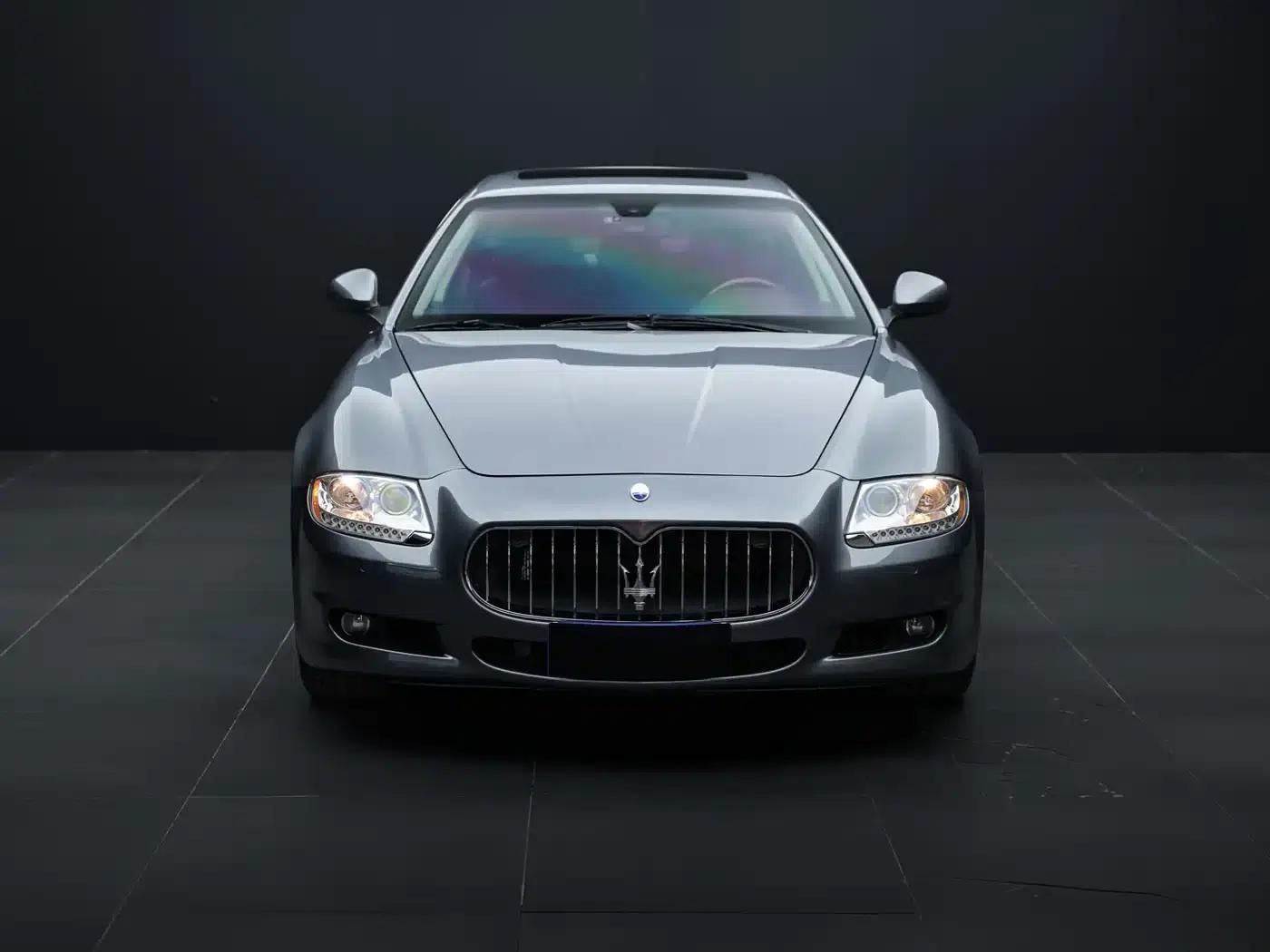 2010 Quattroporte 4.7L Executive Edition — миниатюра 2