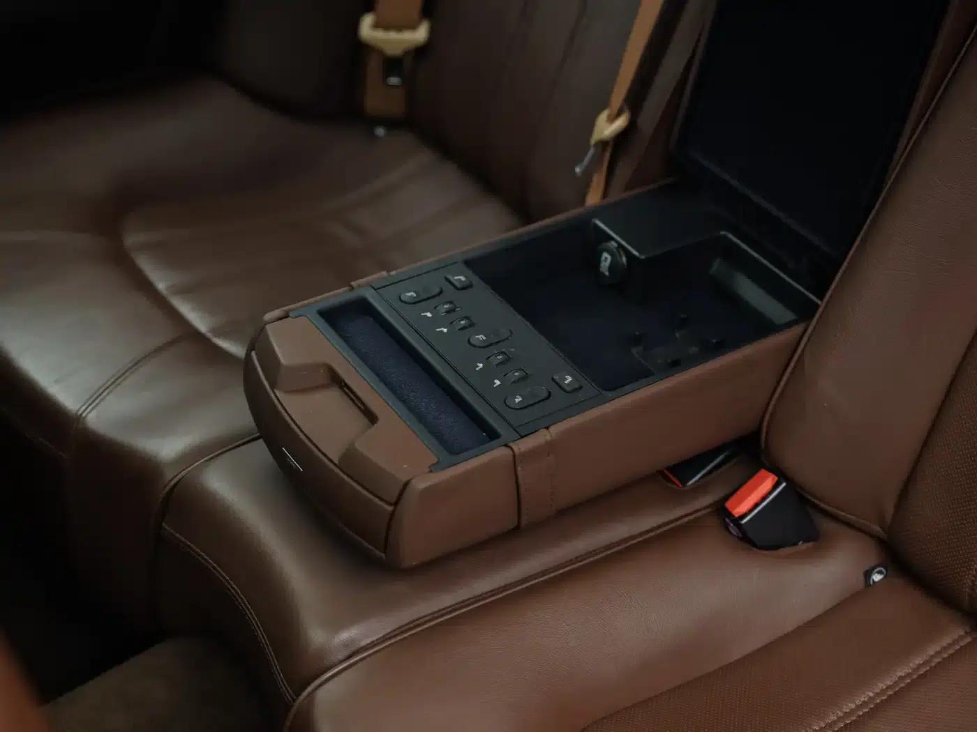 2010 Quattroporte 4.7L Executive Edition — миниатюра 21