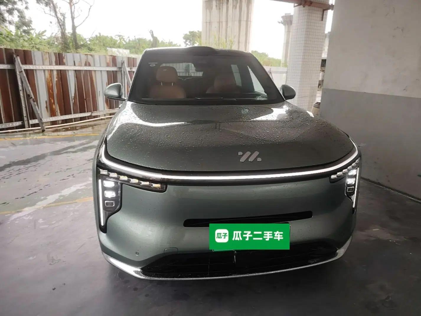 IM Zhiji LS8 2026 Model 52 Max+ Luxury Six-Seat — миниатюра 2