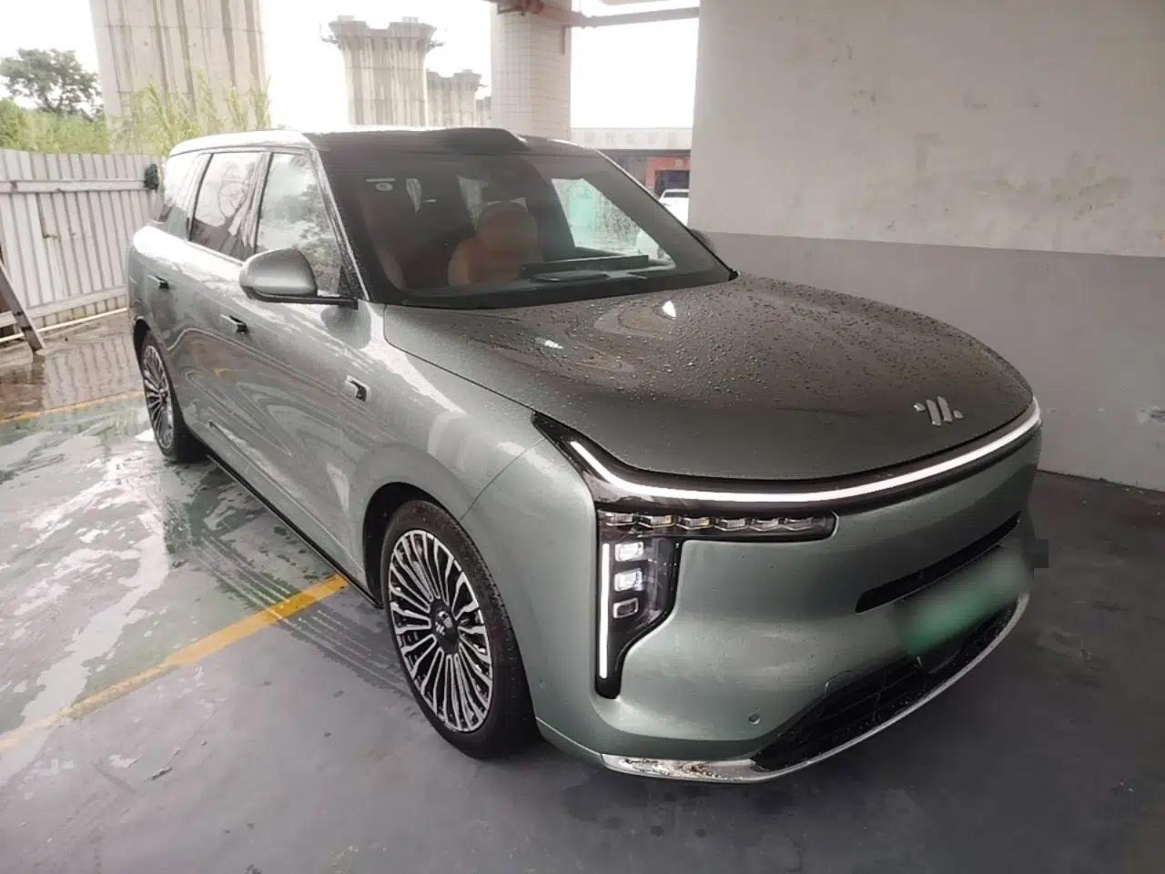 IM Zhiji LS8 2026 Model 52 Max+ Luxury Six-Seat — миниатюра 12