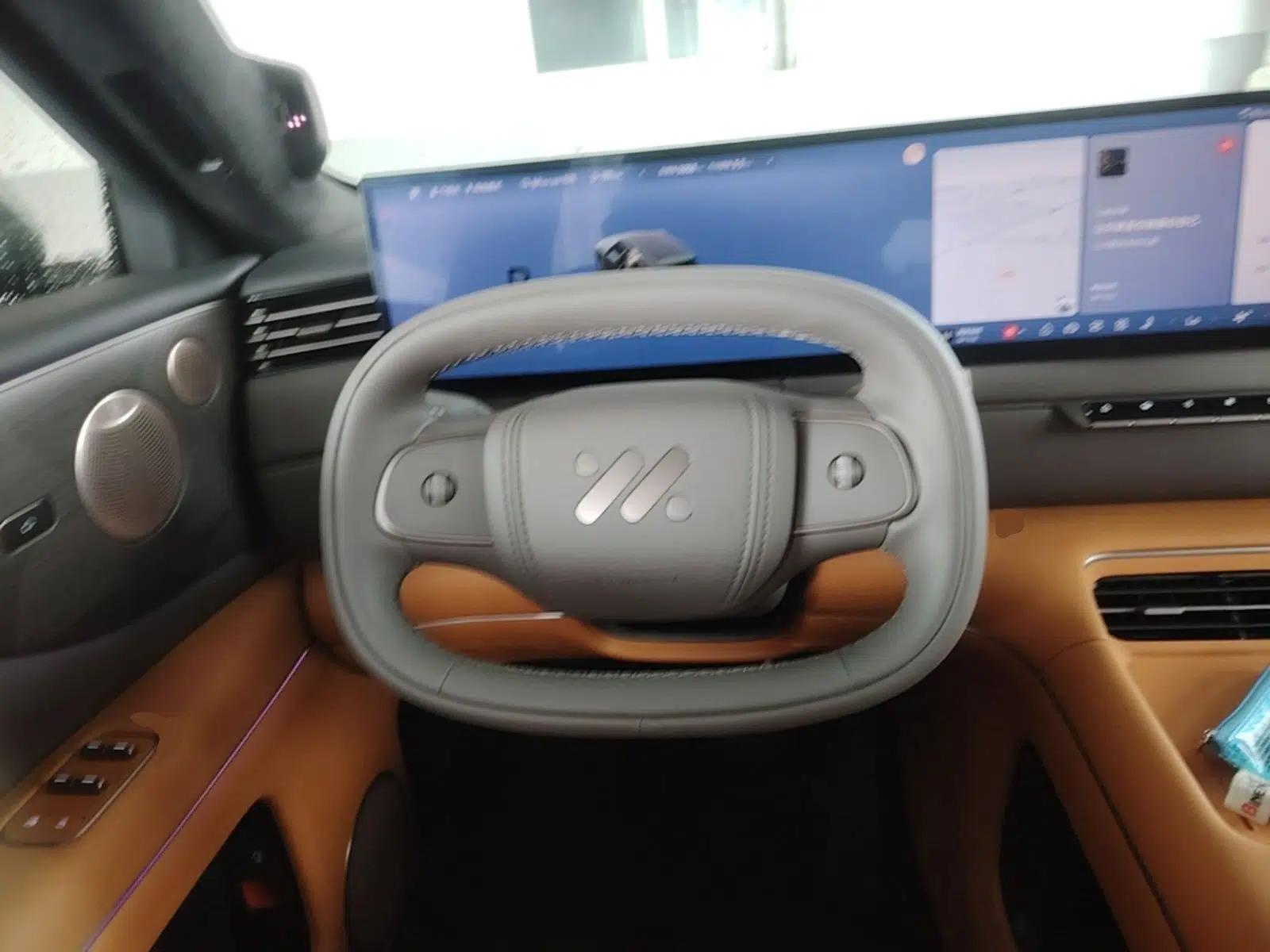IM Zhiji LS8 2026 Model 52 Max+ Luxury Six-Seat — миниатюра 18
