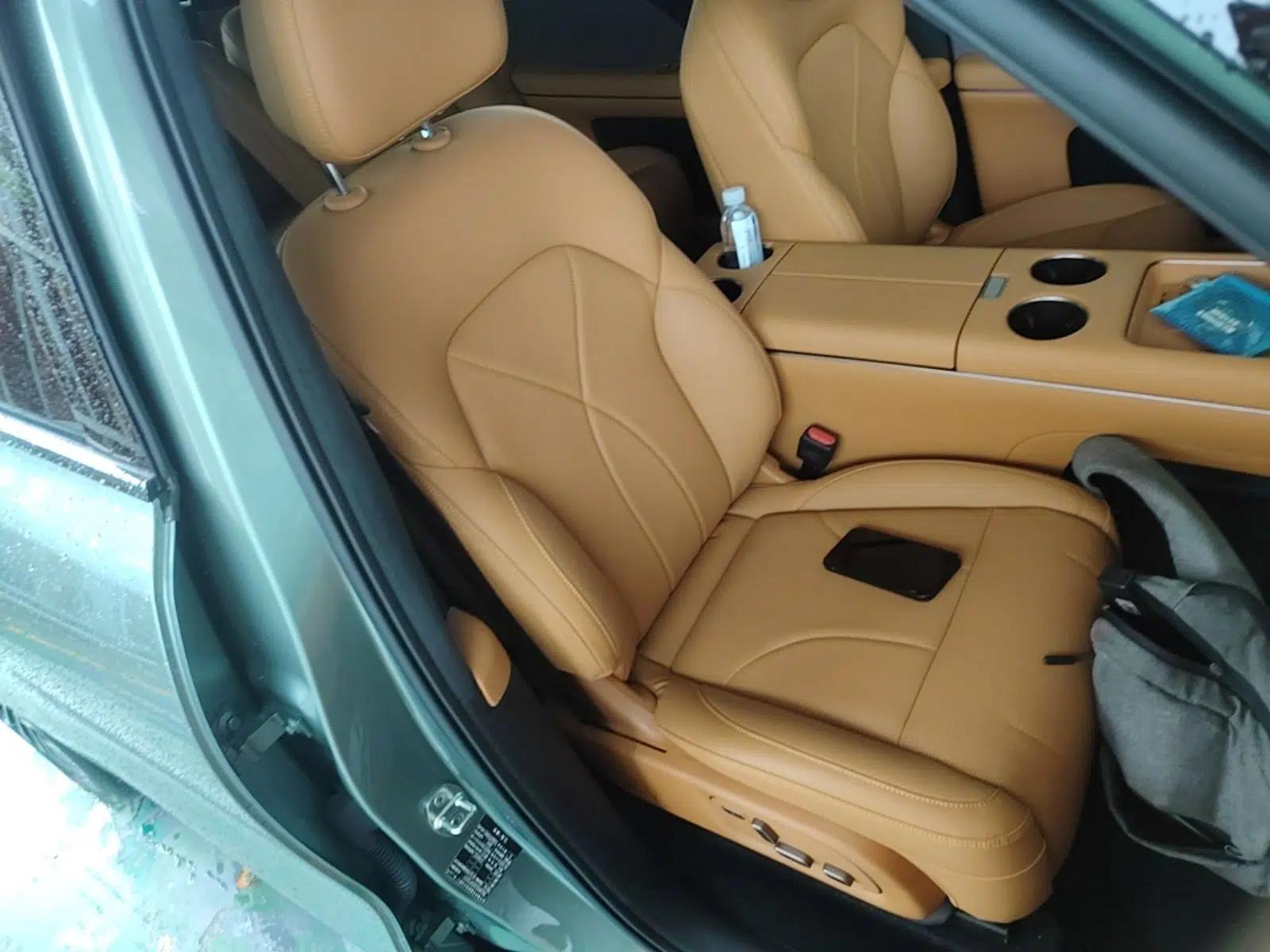 IM Zhiji LS8 2026 Model 52 Max+ Luxury Six-Seat — миниатюра 24