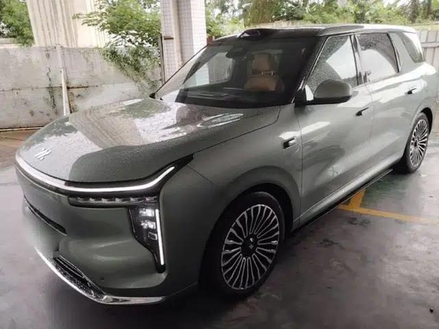 IM Zhiji LS8 2026 Model 52 Max+ Luxury Six-Seat