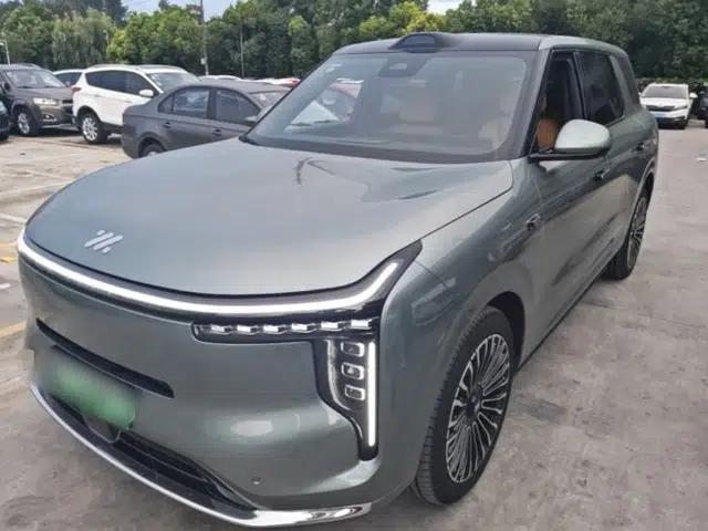 IM Zhiji LS8 2026 Model 52 Max+ Luxury Six-Seat
