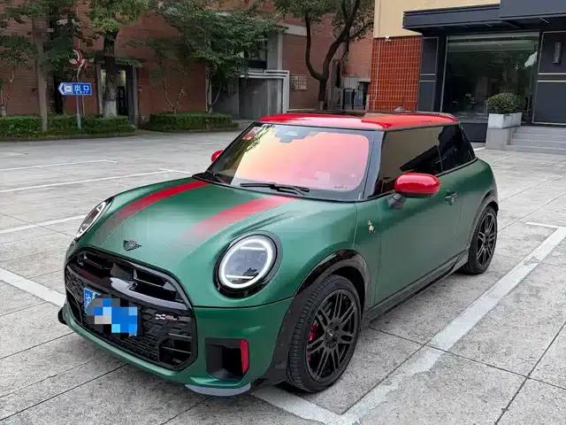 2025 MINI JCW JOHN COOPER WORKS