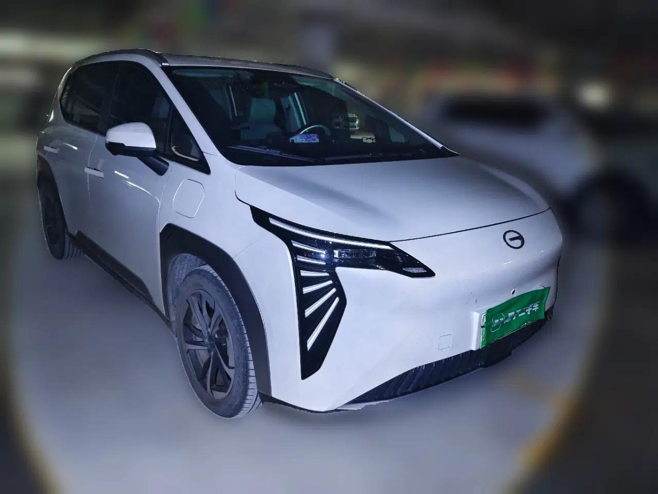 AION Y 2023 Plus 510 Smart Edition — миниатюра 3
