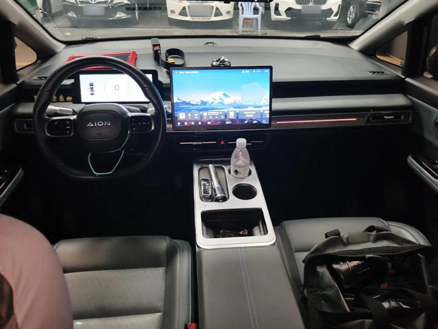 AION Y 2023 Plus 510 Smart Edition — миниатюра 12