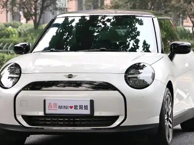 2024 Electric MINI Cooper (456km/h) - Classic Style
