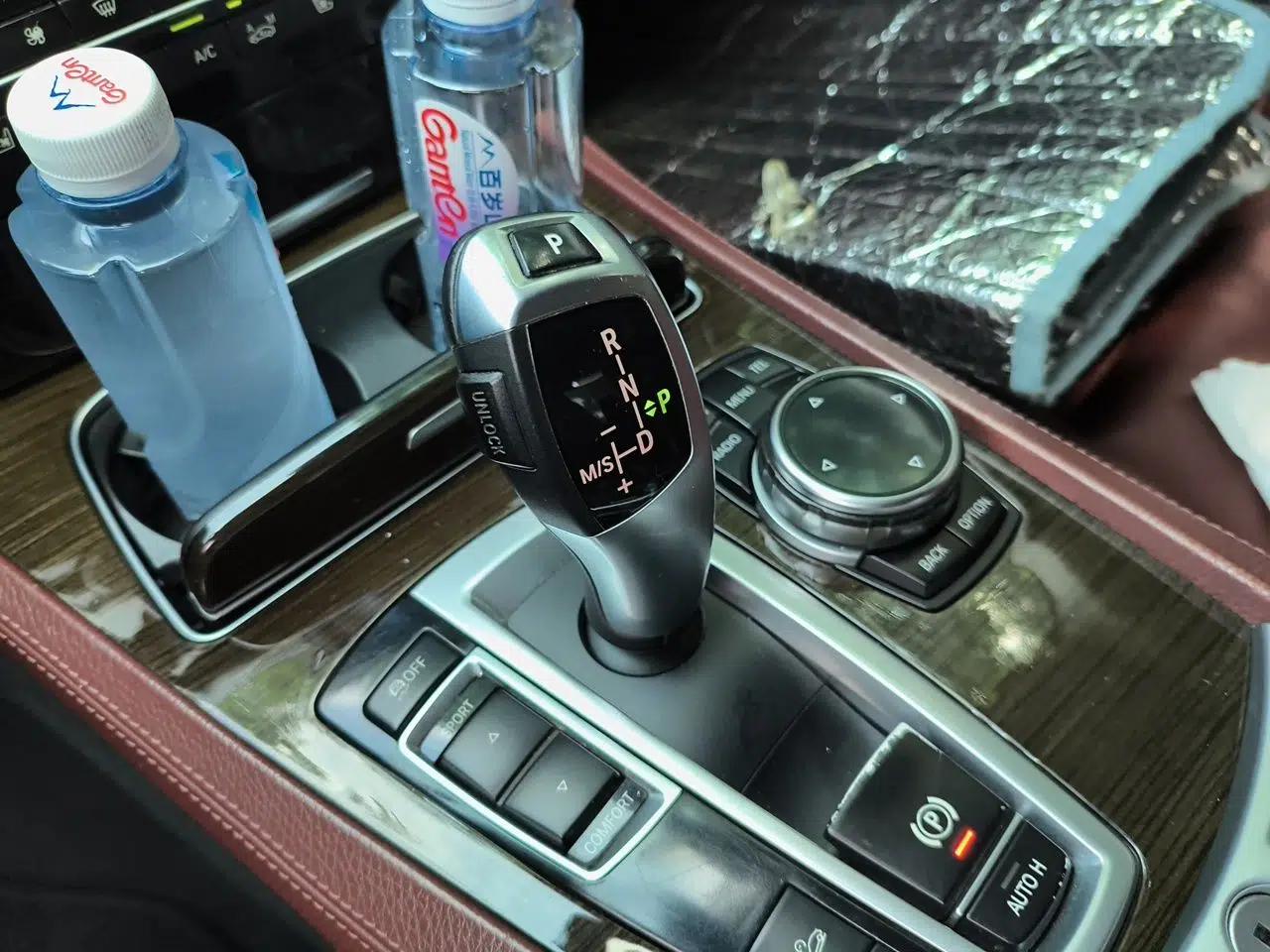 BMW 7 Series 2013 740Li xDrive — миниатюра 14