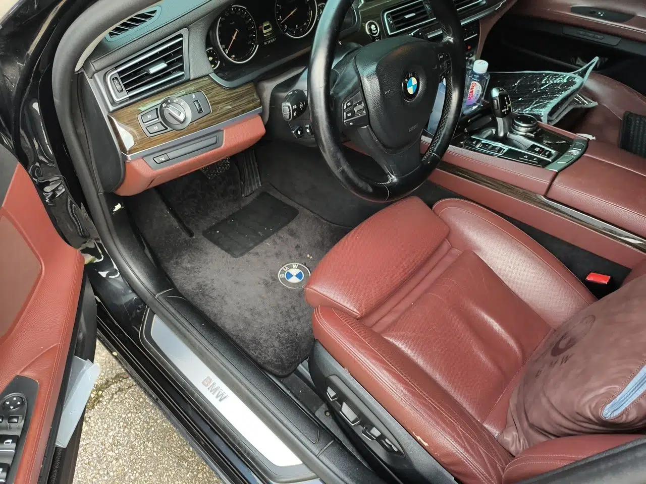 BMW 7 Series 2013 740Li xDrive — миниатюра 16