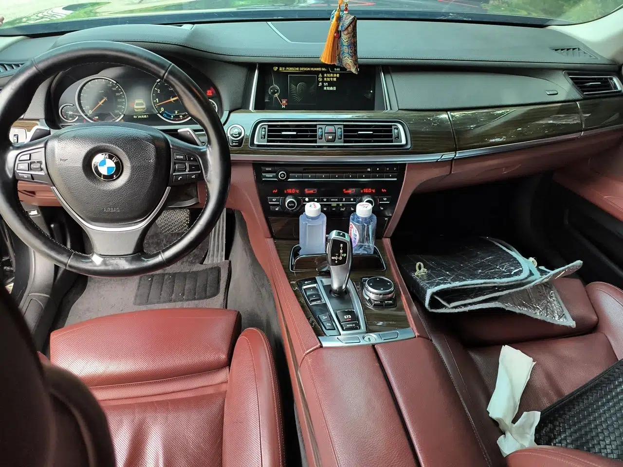 BMW 7 Series 2013 740Li xDrive — миниатюра 9