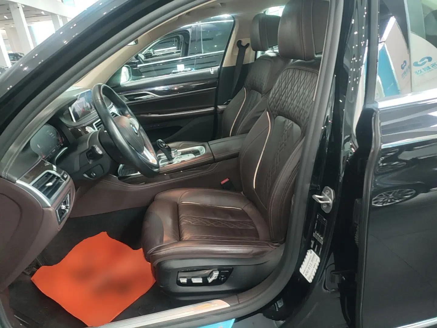 BMW 7 Series 2019 730Li Luxury Package — миниатюра 22