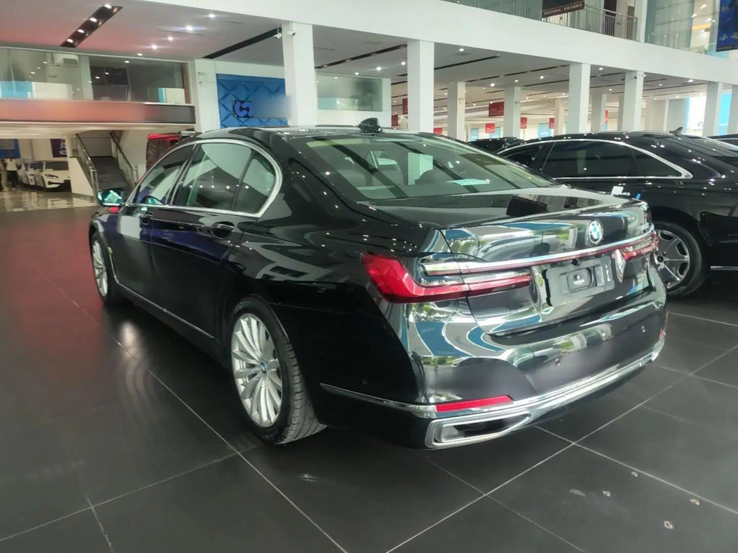 BMW 7 Series 2019 730Li Luxury Package — миниатюра 4