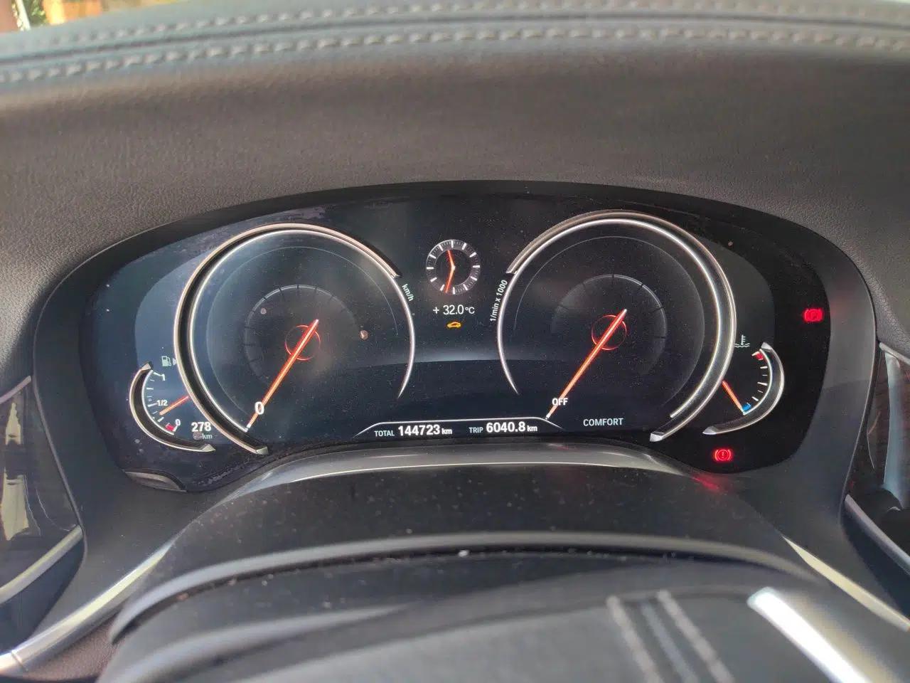 BMW 7 Series 2016 730Li Leading Model — миниатюра 11