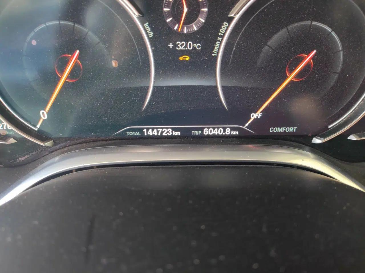 BMW 7 Series 2016 730Li Leading Model — миниатюра 12