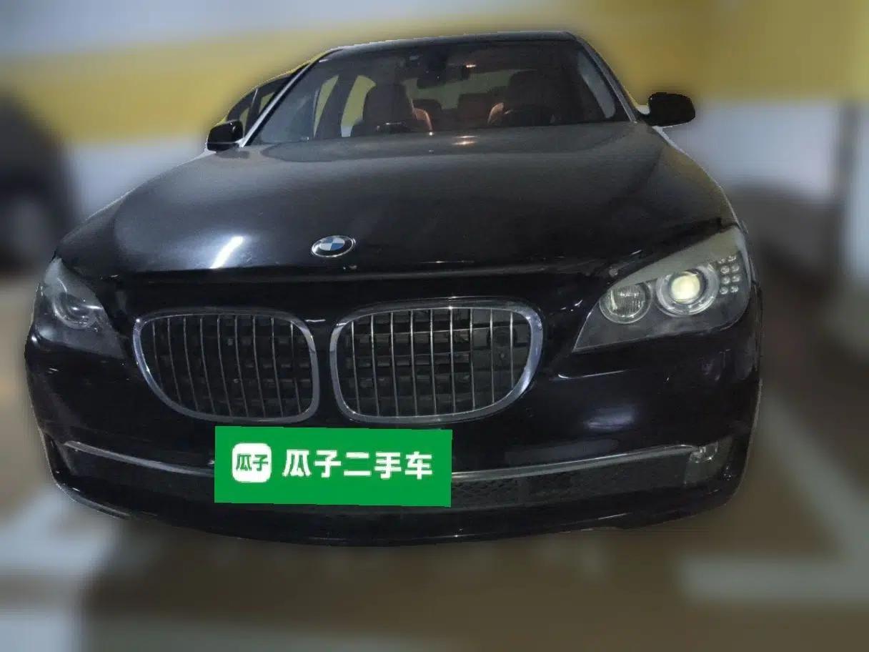 BMW 7 Series 2009 740Li Luxury Model — миниатюра 2