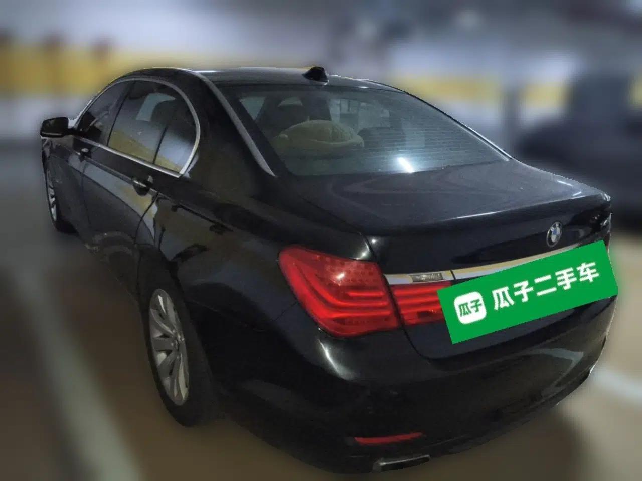 BMW 7 Series 2009 740Li Luxury Model — миниатюра 4