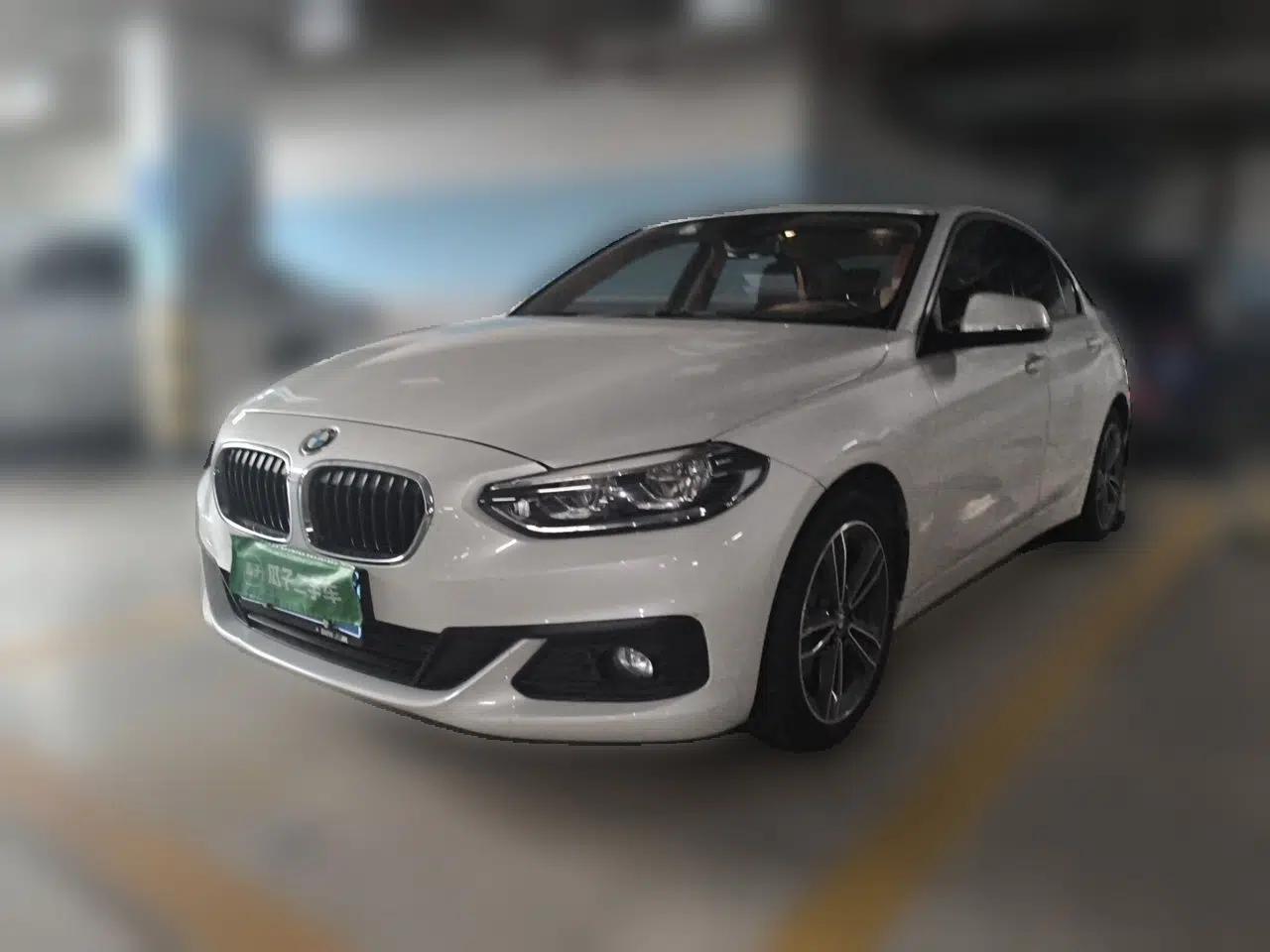 BMW 1 Series 2019 118i Fashion Model — миниатюра 1