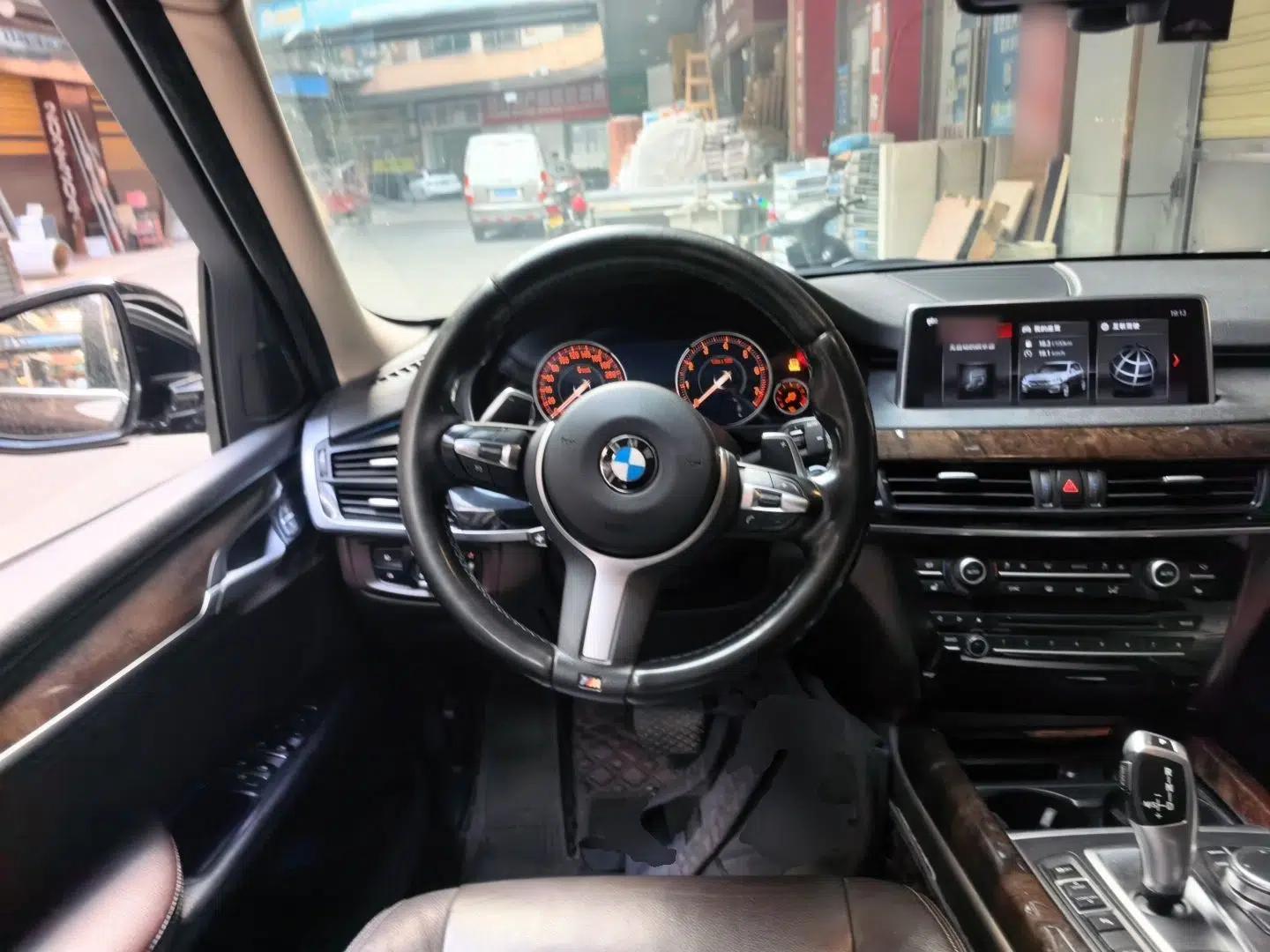BMW X5 2017 xDrive28i — миниатюра 10