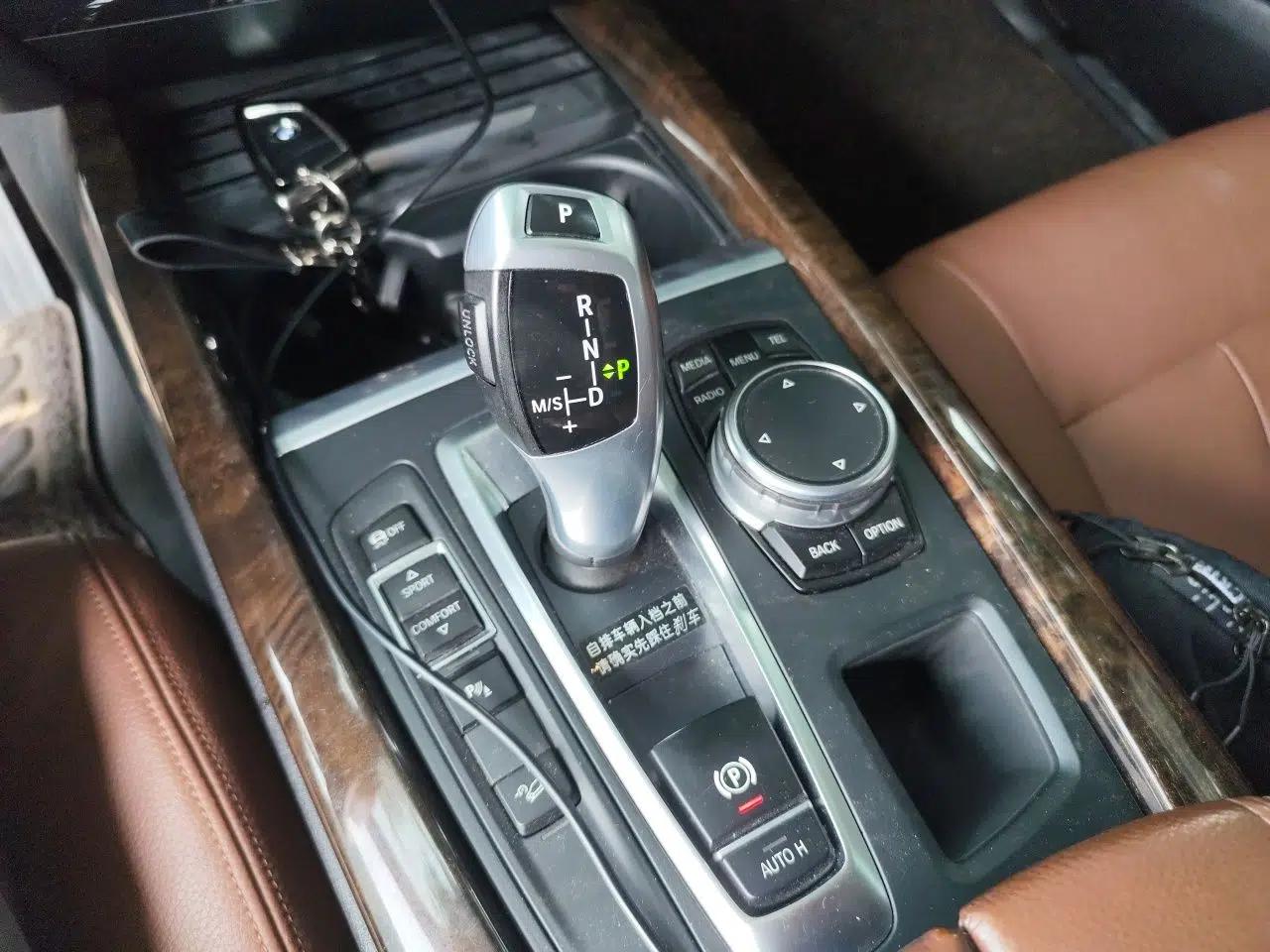 BMW X5 2015 xDrive28i — миниатюра 14