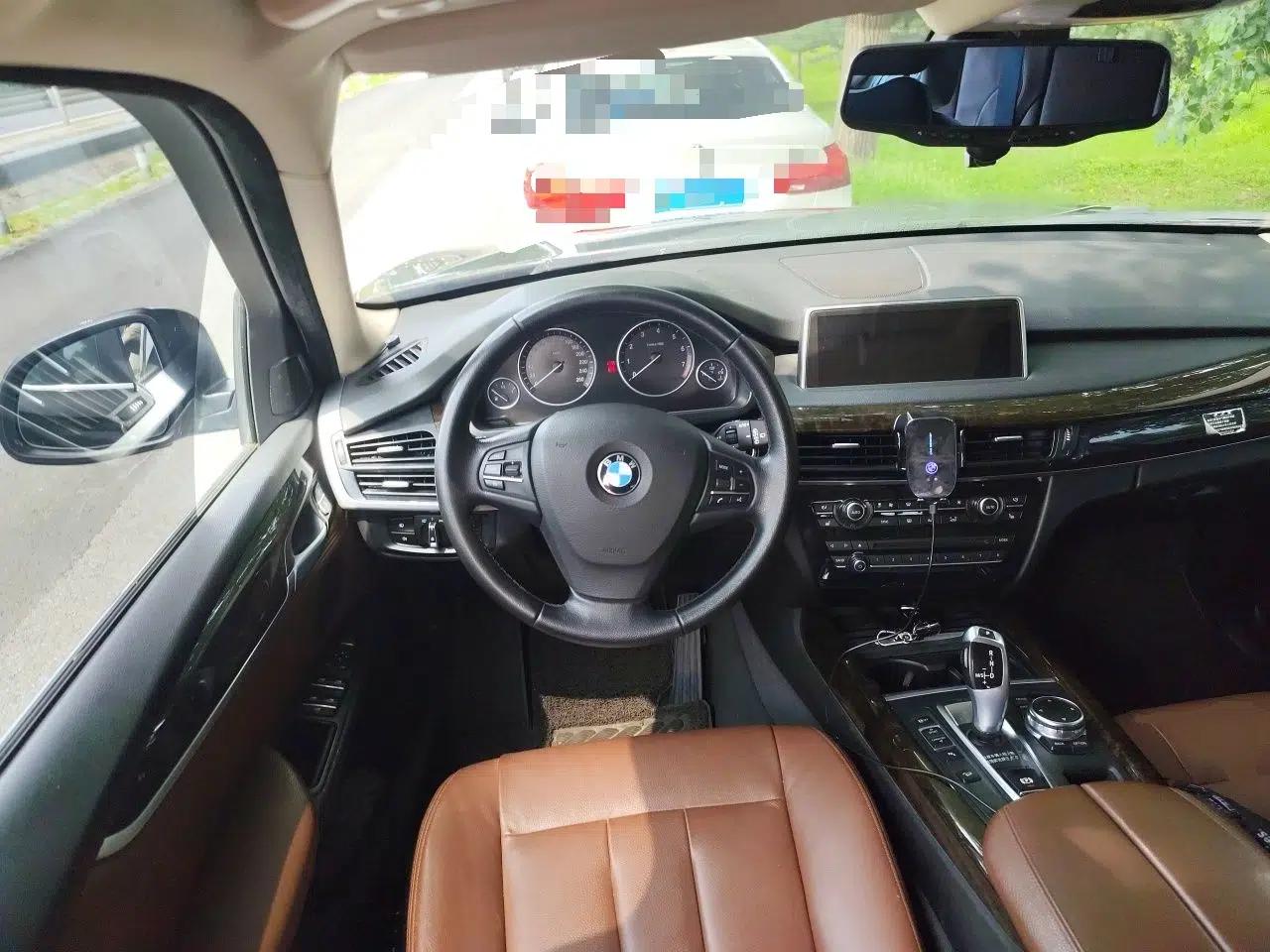 BMW X5 2015 xDrive28i — миниатюра 10