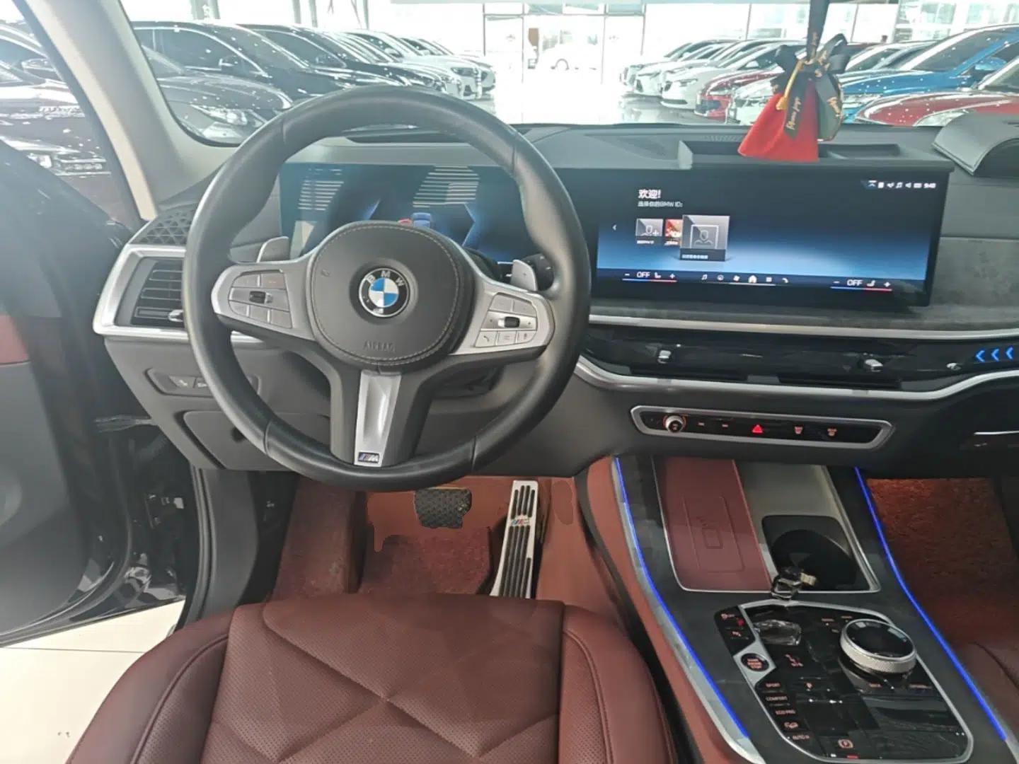 BMW X5 2023 xDrive 30Li Luxury M Sport Package — миниатюра 13