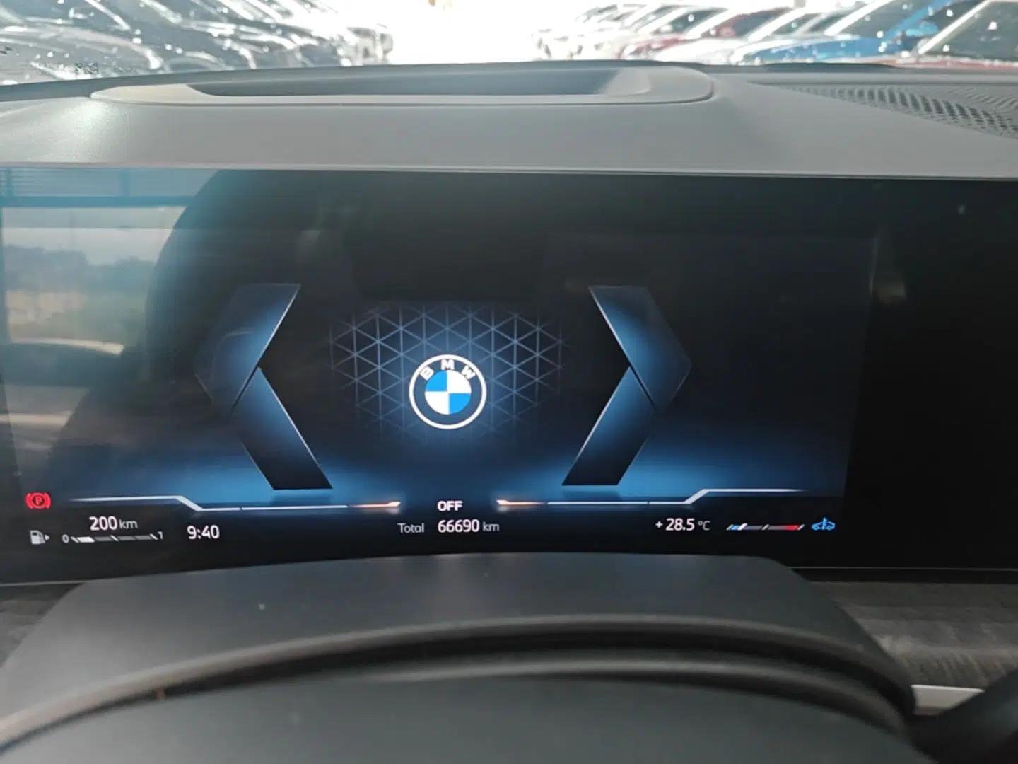 BMW X5 2023 xDrive 30Li Luxury M Sport Package — миниатюра 14
