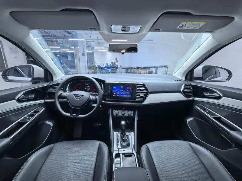 Jetta VS5 2023 280TSI Automatic Entry-Level Edition — миниатюра 8