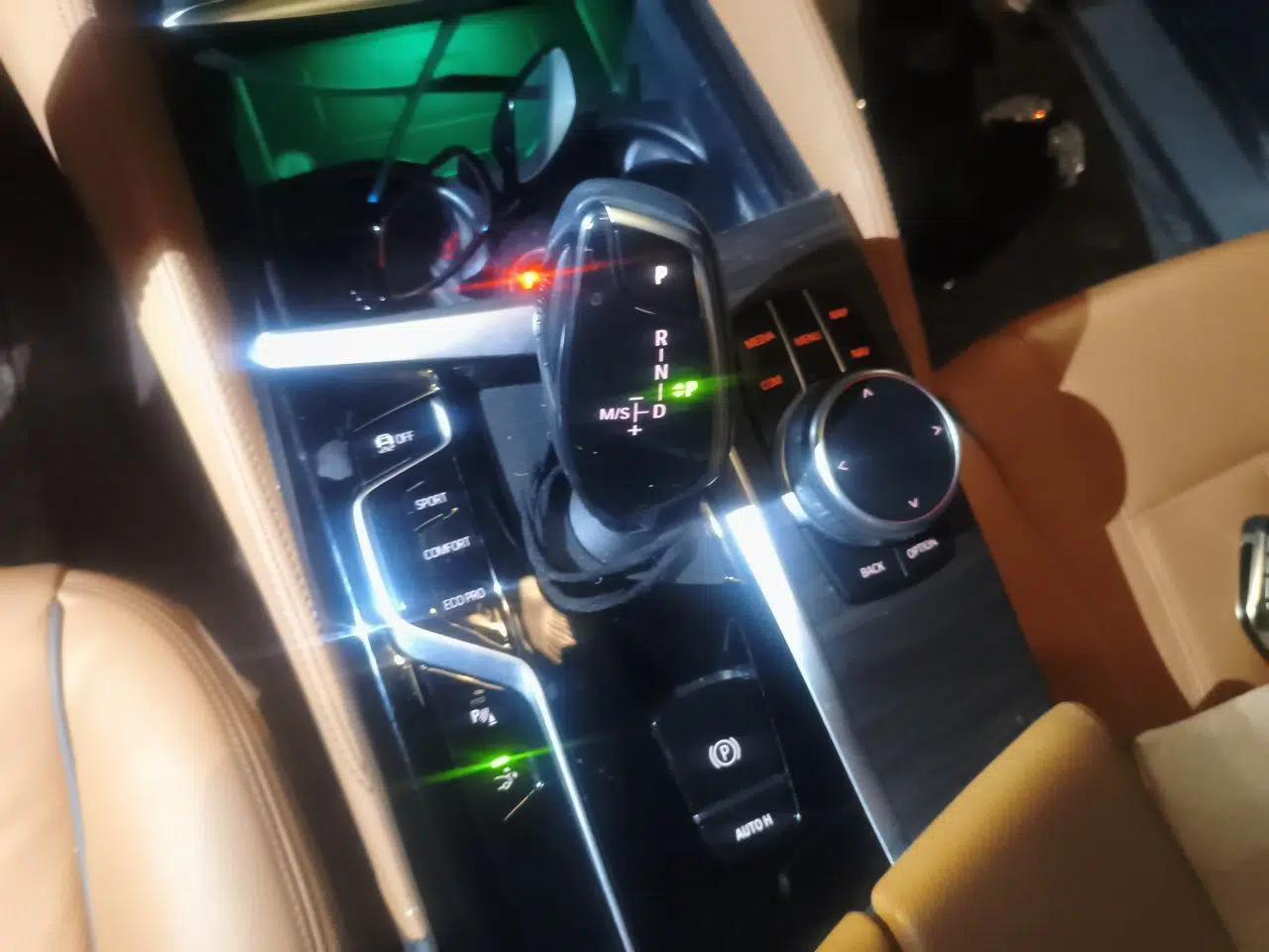 BMW 6 Series GT 2021 630i Luxury Design Package — миниатюра 14